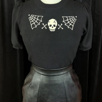 Skull Web Short Sleeve Sweater In Black